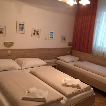 Apartmaji In Sobe Tina-2